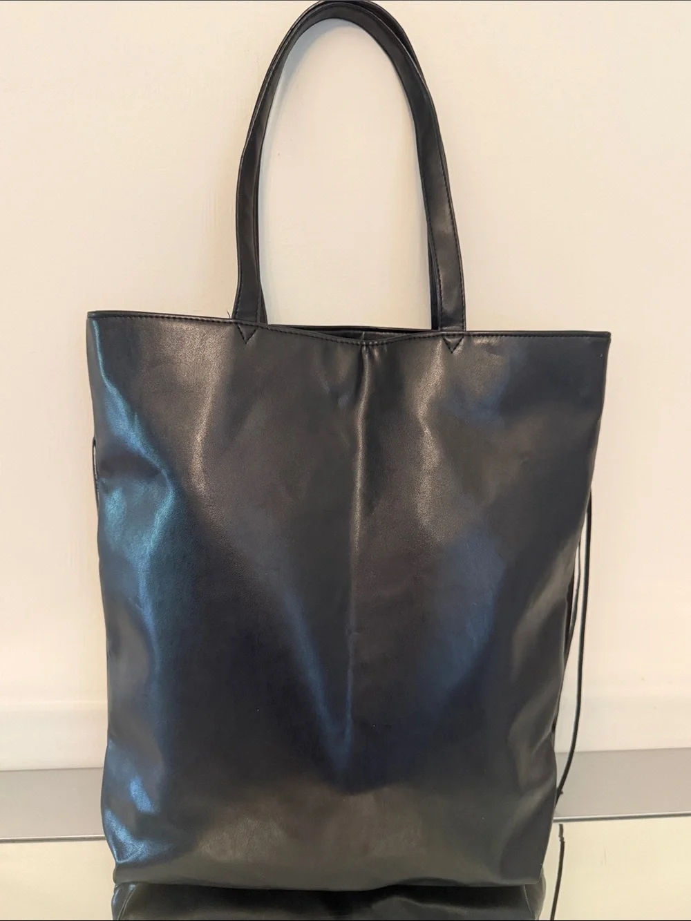 VICTORIA’S SECRET Flirty Fringe Tote Bag Black Faux Leather Limited Edition